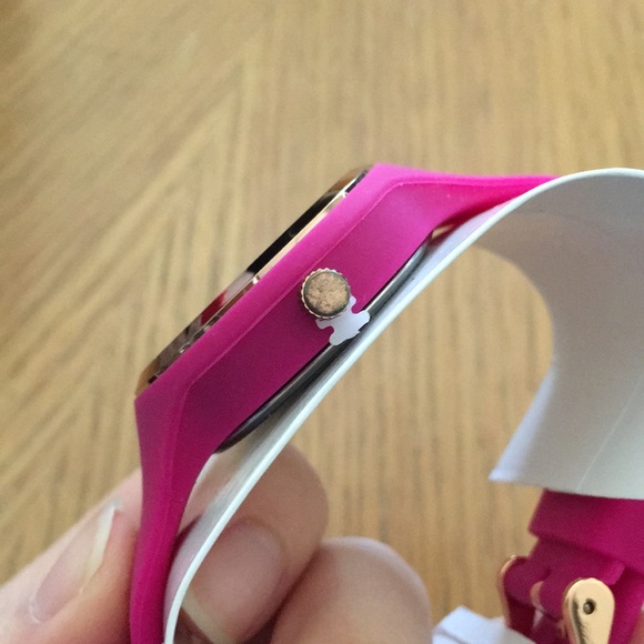 Pink Rubber Watch - Picture 5 of 7